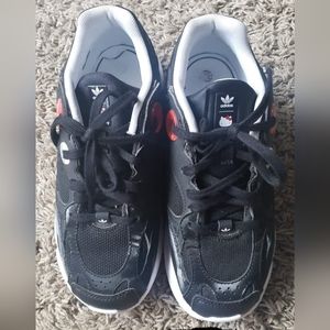 Hello Kitty Shoes 😺 ❤